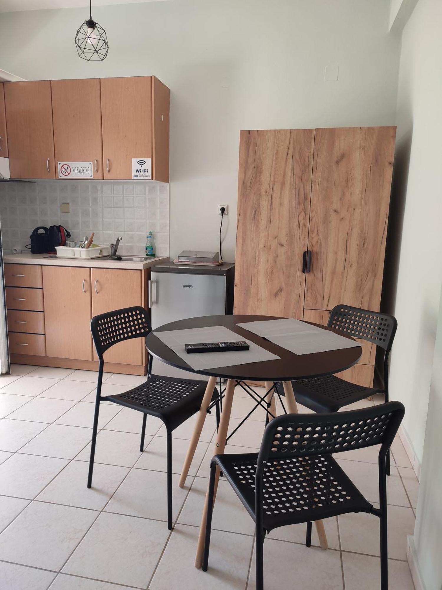 Kiki'S Cosy Apartments Néa Khilí المظهر الخارجي الصورة